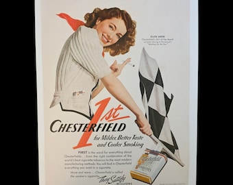 1941 Chesterfield – Ellen Drew (Bandera a cuadros) / Whisky Four Roses (Botella y rosas) / Anuncio original de revista a doble cara / Hollywood clásico