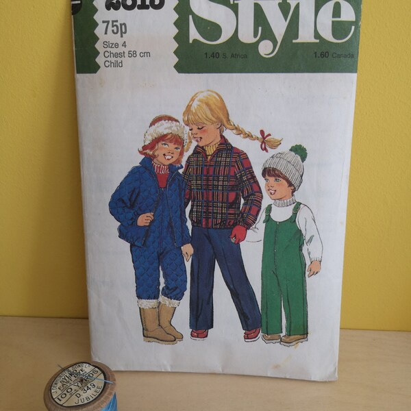 Vintage sewing pattern: Style 2813, dated 1979, for a child's dungaree and jacket ensemble, age 4 years