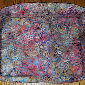 The &quot;Box&quot; Bed for Pets, Reversable, Machine Washable, Blue and Red Paisley Batik