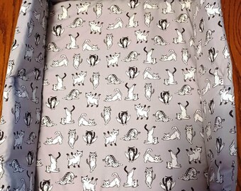 La cuccia "Box" per animali domestici, reversibile, lavabile in lavatrice, Cat Yoga