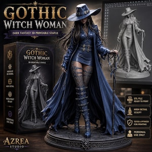 Op de afbeelding: Een 3D-printbaar standbeeld van een figuur met een hoed met brede rand, een lange jas en laarzen met gespen, die een staf vasthoudt. De verpakking toont de tekst GOTHIC WITCH WOMAN, DARK FANTASY 3D PRINTABLE STATUE en AZREA STUDIO.
