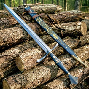 Handmade Damascus Medieval Longsword – European Style Historical Replica Sword