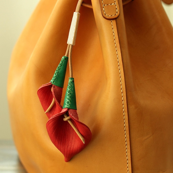 100% Handmade Leather calla lily bag Pendant, Car Hanging Ornaments,Leather Flower Bag Charm,  Good Luck Party Favors Gift，Flower Gift
