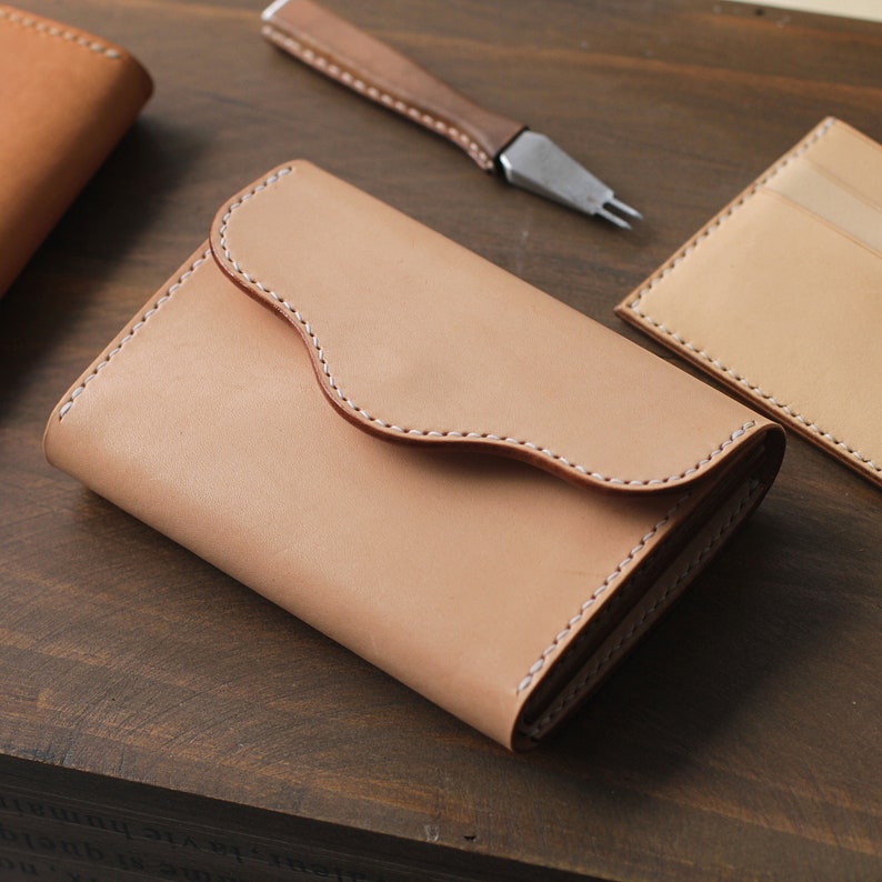 Cartera/tarjetero de piel curtida vegetal 100 % cosida a mano imagen 1