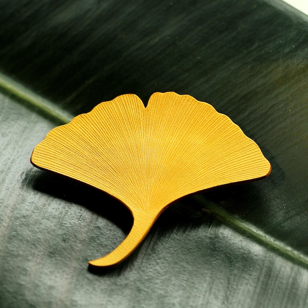 100% Handmade Leather Ginkgo leaf brooch Cute Ginkgo leaf brooch Bag Charm Good Luck Party Favors Gift