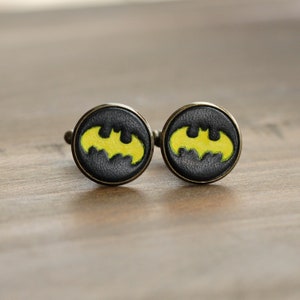 Men&#39;s cufflinks - Vintage Style Cufflinks - Bat Cufflinks-Super Hero Cufflinks  with a gift box