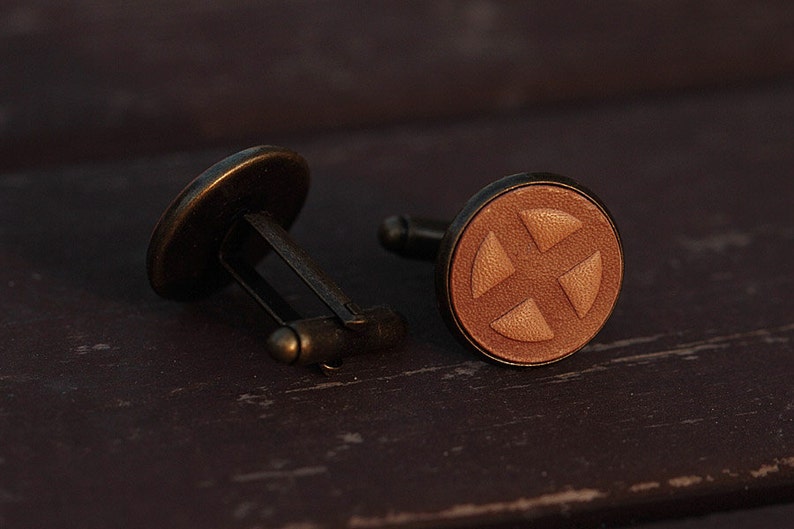 Vintage Style Cufflinks X-men Cufflinks with a gift box Men/'s cufflinks