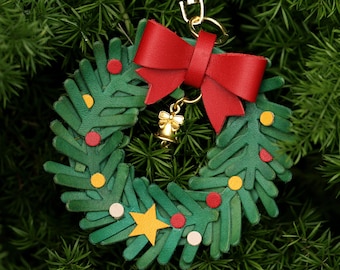 Handmade Leather Christmas Wreath Keychain: Holiday Bag Charm