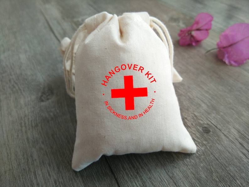 30 Hangover Kit Bag Wedding Favor Bags Party Hangover Bags 4x5, 4x6, 5x7, 6x8, 7x9, 8x10 zdjęcie 2