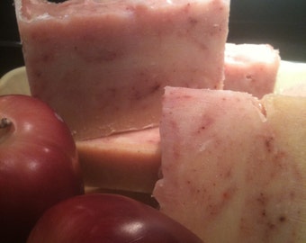 Soap Goat Milk-Fresh Picked Apples LARGE 6 oz bars