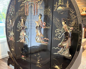 Vintage Chinese Round Folding Room Divider | 4-Panel Black Lacquer Screen with Carved Mother of Pearl Soapstone Geisha Figures.