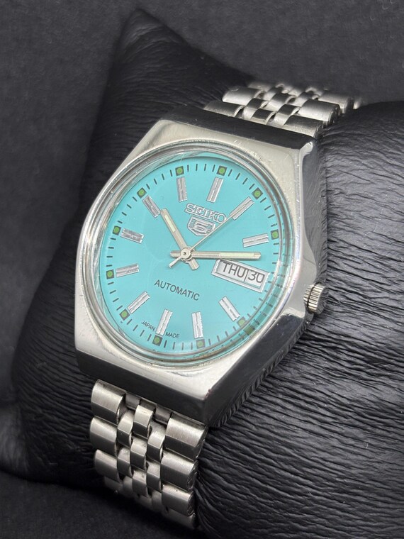 Vintage Refurbished Seiko 5 Automatic Day/Date Japanese Men's Wrist Watch