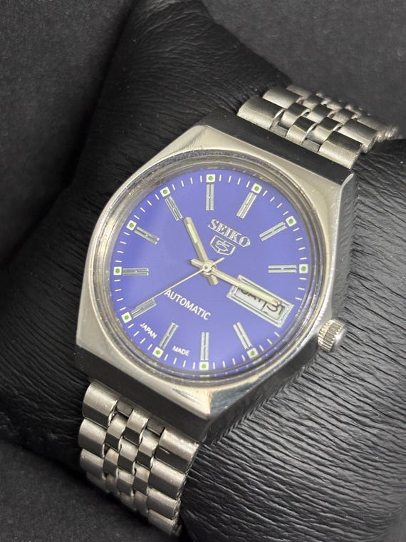 Vintage Refurbished Seiko 5 Automatic Day/Date Japanese Men's Wrist Watch