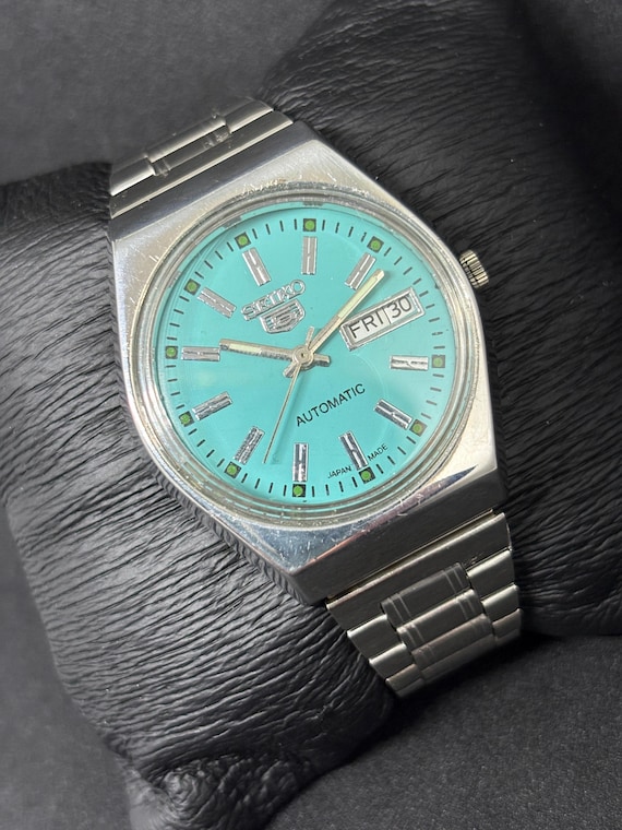 Vintage Refurbished Seiko 5 Automatic Day/Date Japanese Men's Wrist Watch