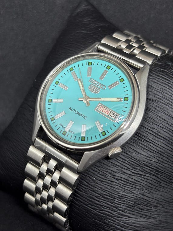 Vintage Refurbished Seiko 5 Automatic Day/Date Japanese Men's Wrist Watch