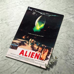 Väggkonsttryck med filmen Alien, premium canvasdekor, oumbärligt samlarobjekt, retro väggkonstpresent för filmsamlare