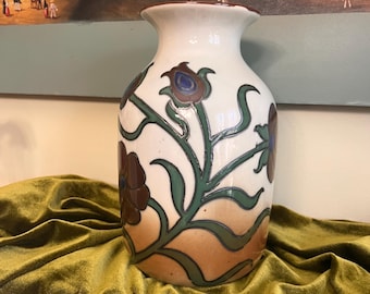Vaso in ceramica artistica europea vintage dipinto a mano / Decorazione floreale in smalto a rilievo