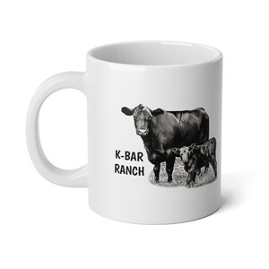 Kundengerechter schwarzer Angus 20 Unzen Jumbobecher, personalisierte Kuh-Kaffeetasse, individuelles Geschenk für Kuhliebhaber, Bauernhaus-Küchendekor, große Teetasse