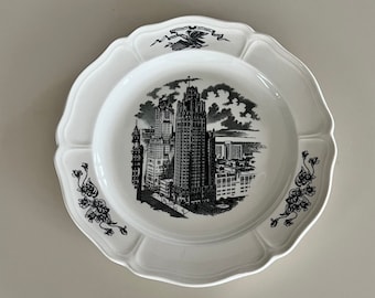 Vintage 60s CHICAGO Wedgewood Plate