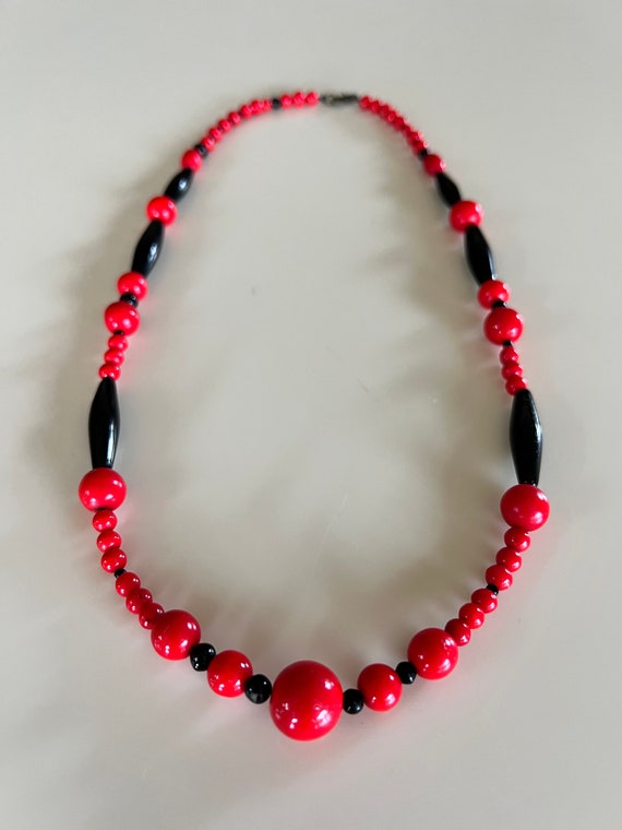 Vintage 30s BOHEMIAN Red & Black Glass Necklace - image 4