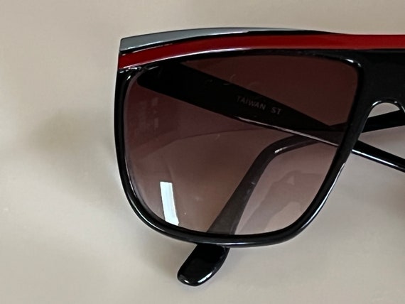 Vintage 80s Mod Sunglasses - image 1