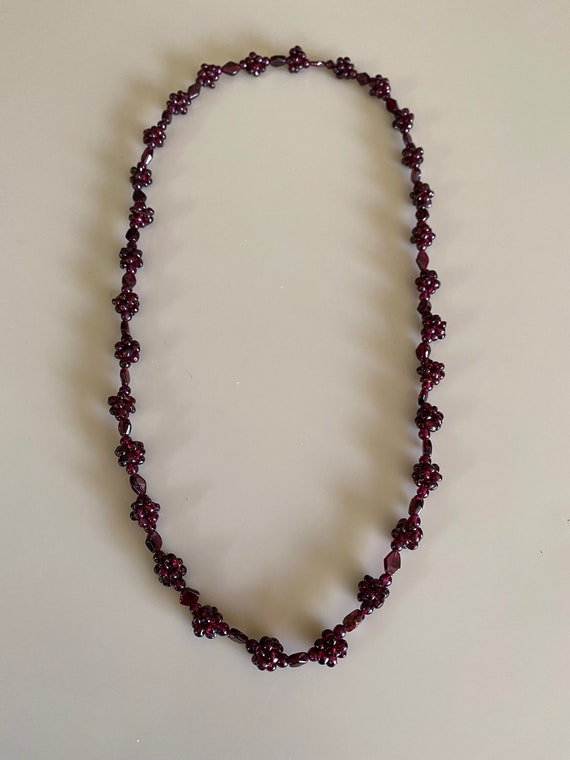 Vintage 20s Garnet Necklace