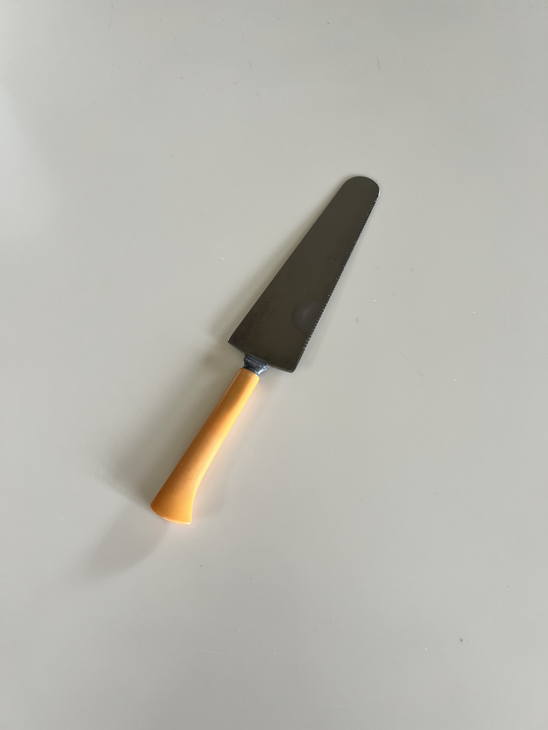 Bakelite cake server - Etsy 日本