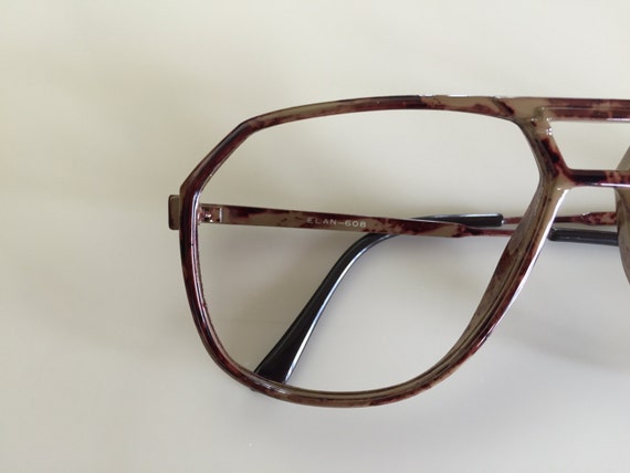 Vintage 60s Thin Brown Marbled Frame Eyeglasses