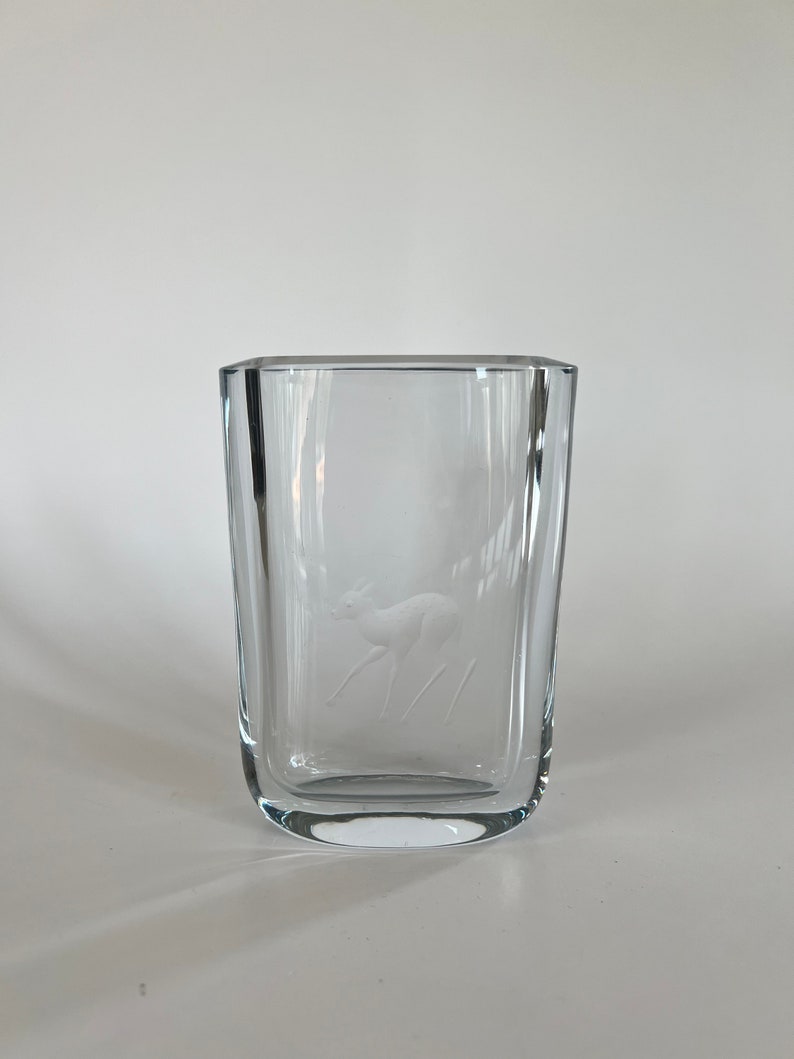 Vintage 30s STRÖMBERGSHYTTAN Fawn Glass Vase image 2