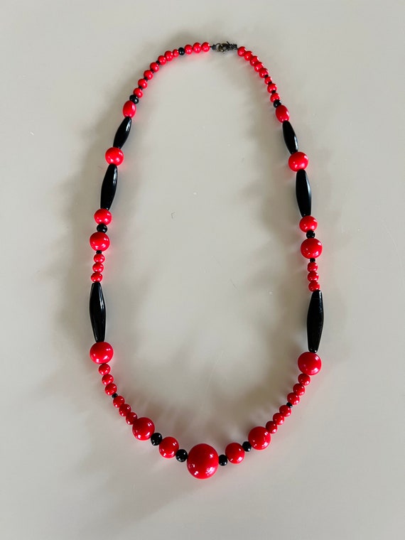 Vintage 30s BOHEMIAN Red & Black Glass Necklace - image 3