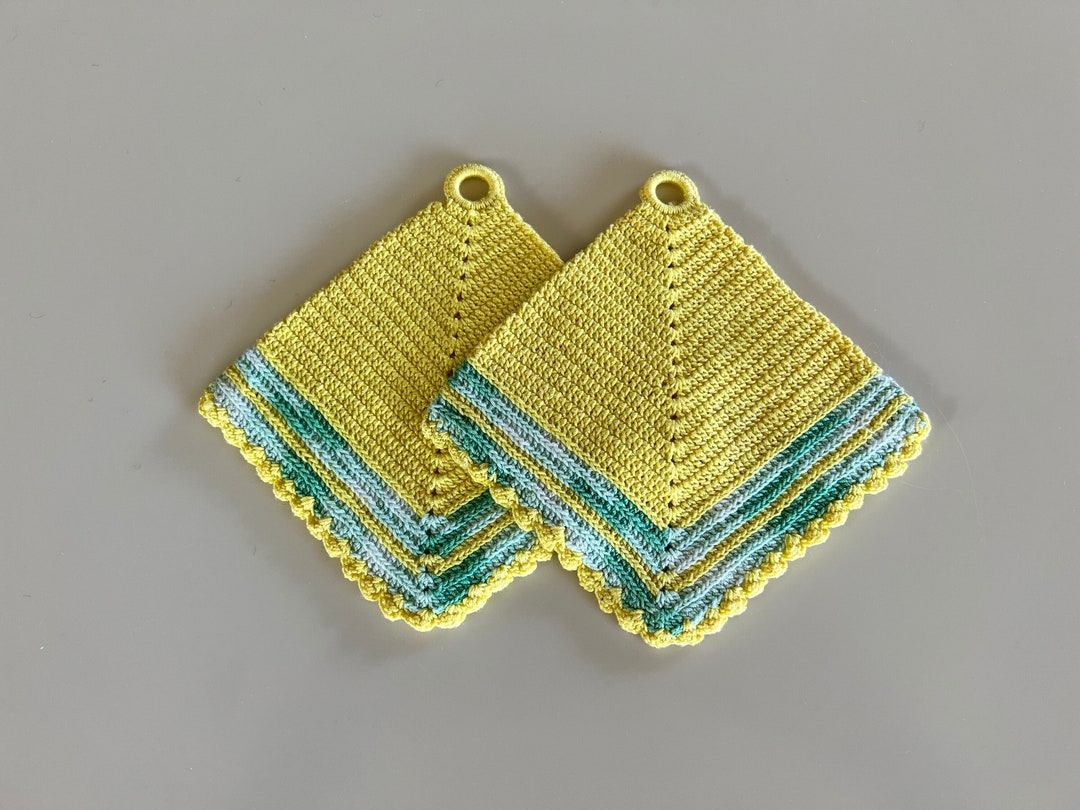 Two Vintage 40s Crocheted Pot Holders Etsy