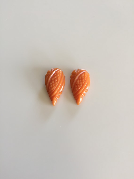 Vintage 20s Bakelite Dress Clips