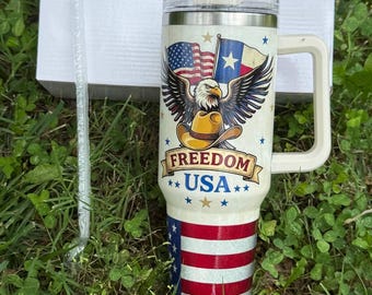 Vaso térmico patriótico de 40 oz con diseño de la bandera estadounidense y asa con águila, de acero inoxidable con aislamiento (incluye pajita).