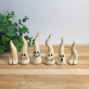 BOO-ty Ghostie - Halloween decoration | Trinket | Sculpture | KnickKnack | Ghost | Ceramic | Clay