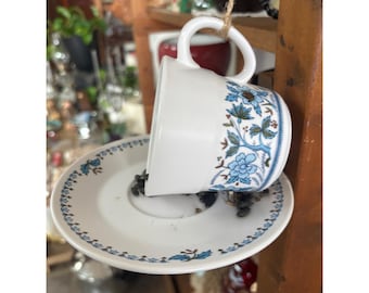 Alimentador de pássaros suspenso Noritake Progression Blue Moon em formato de xícara de chá e pires, estilo vintage japonês.