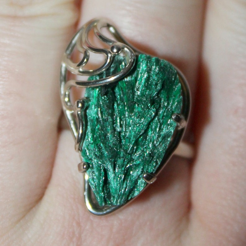 Chatoyant malachite jewelry set