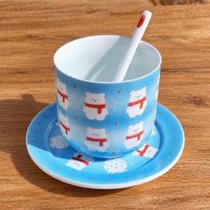 Handbemaltes Weihnachts-Teeset mit Eisbär, weiße und blaue Keramiktasse, Teeset mit rotem Schal und Bärenmotiv, ideales Geschenk für die Winterfeiertage