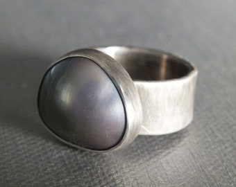 Majenta Lustre Mabe Pearl Sterling Silver Ring Handmade Size 7 1/4 Metalsmith James Blanchard Free Sizing