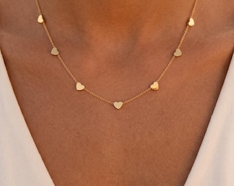 Collar con múltiples corazones, cadena con dije de corazón delicado en oro, gargantilla minimalista para mujer, joyería elegante de amor, regalo de cumpleaños