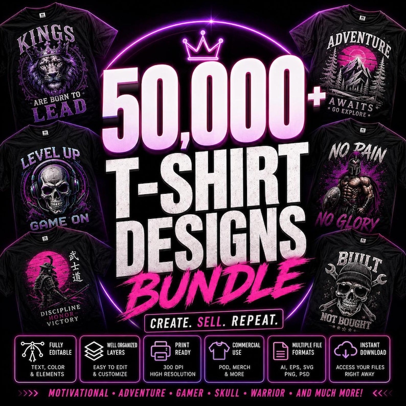 Op de afbeelding: Een digitale bundeladvertentie met de tekst 50,000+ T-SHIRT DESIGNS BUNDLE omringd door zes zwarte t-shirts met diverse grafische prints, waaronder een leeuw, een schedel, een krijger, een berglandschap en gereedschap met een schedel.