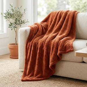 Cozy Rust Throw Blanket, Soft Fluffy Fleece Aesthetic Blanket for Couch & Sofa, Plush Warm Decorative Fuzzy Blanket, All-Season Home Decor