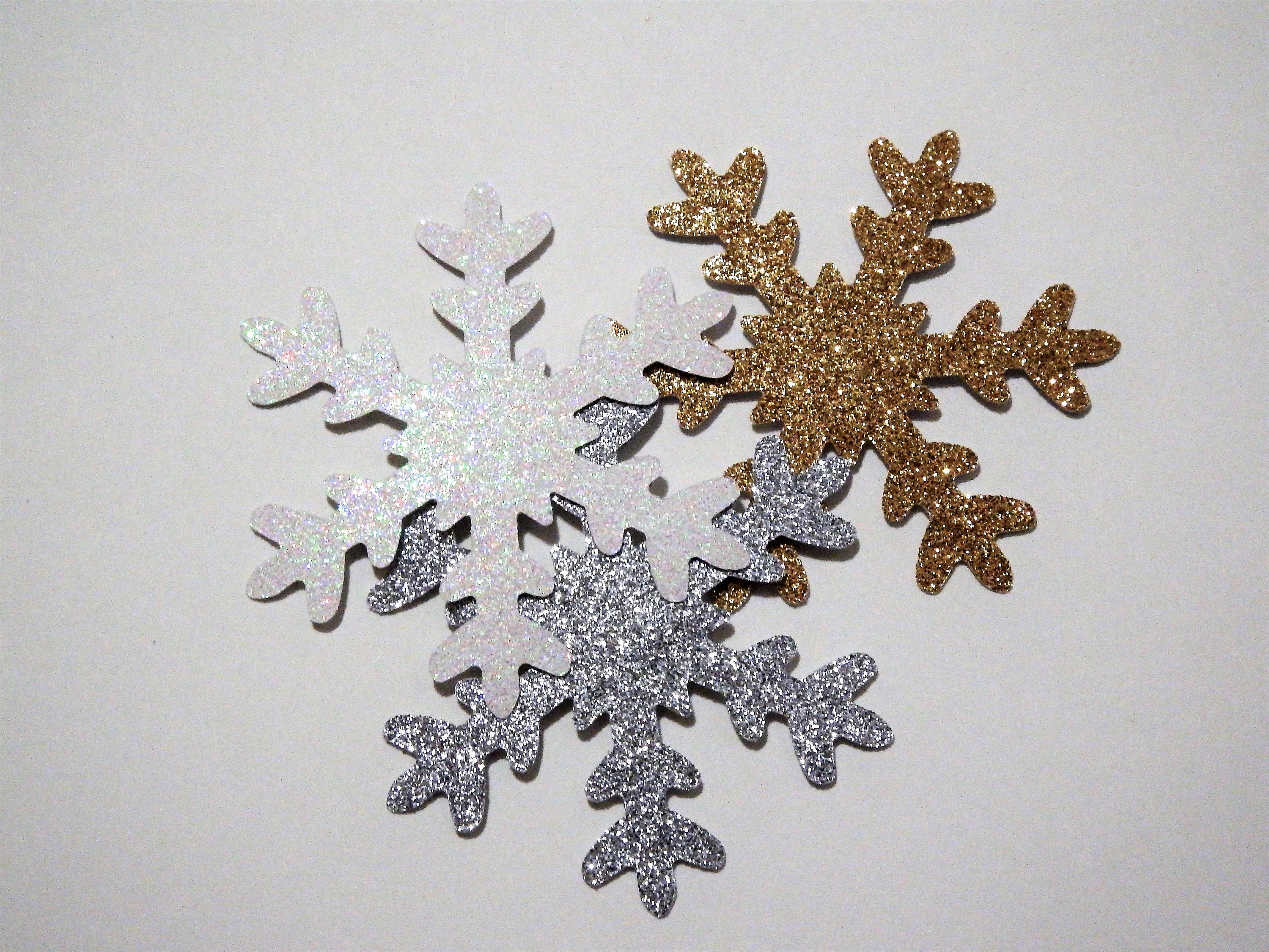 Easy Personalized Glitter Foam Snowflake Craft