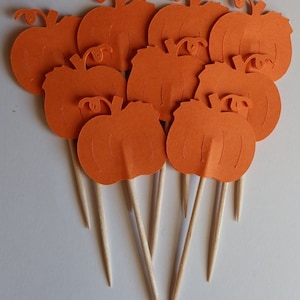 Pumpkin Cupcake Toppers: Fall Party Food Picks