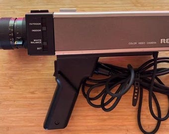 1983 RCA Video Color Camera CC016 w Microphone, Manual, Carrying Case