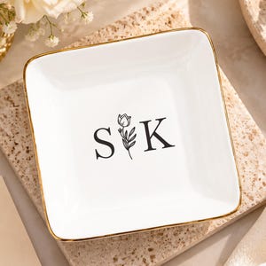 Personalisierte Schmuckschale mit Monogramm, Ringhalter mit individuellen Initialen, Erinnerungsgeschenk für Paare, Geschenk zur Hochzeit/Brautparty für sie