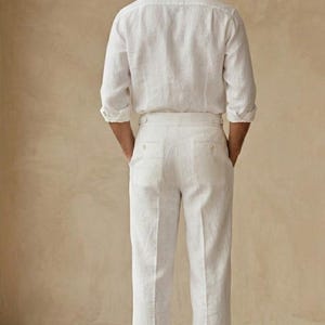 Set van wit linnen overhemd en broek voor heren, losvallende outfit jaren 1920 stijl, vintage old money zomer combi-set, linnen broek wijde pijpen afbeelding 3