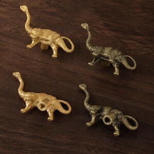 Schrankknopf aus Messing in Form eines Sauropoden-Dinosauriers, Schubladengriff mit langem Hals, Möbelbeschläge für Kinderzimmer