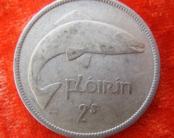 Wolf Hound Dog Ireland Genuine 1942 WWII Irish Sixpence Coin Celtic Harp
