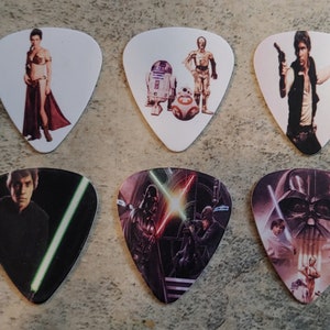 One set of 6 Star Wars Single Sided Picture Guitar Picks