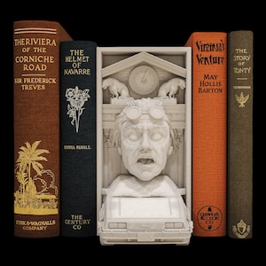 Back to the Future-Inspired 3D-Printed Book Nook